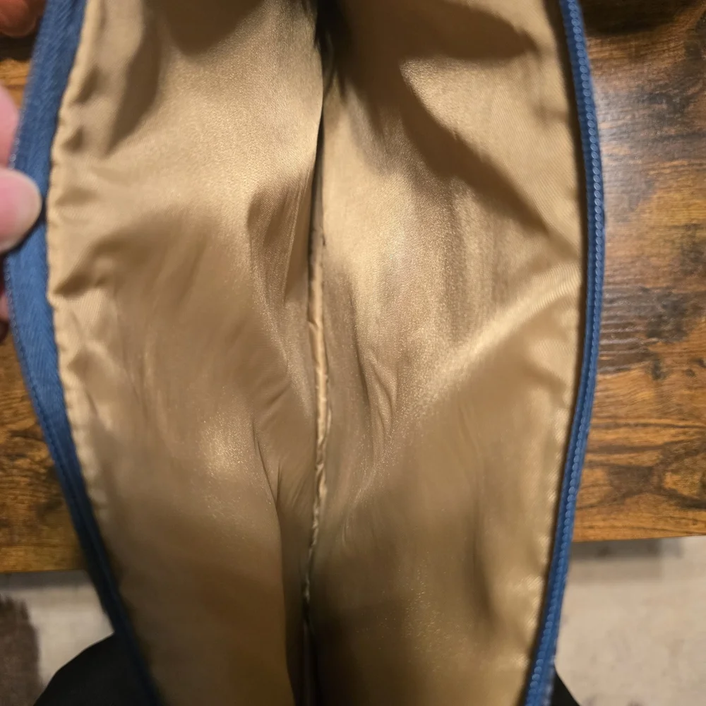 Blue‎ Crocodile-Embossed Laptop Bag